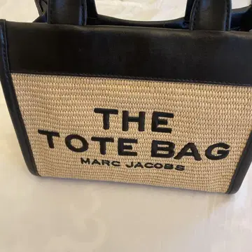 마크제이콥스 THE TOTE BAG S 사이즈