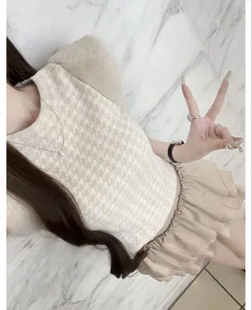루미뇽 Houndstooth fur knit top 베이지