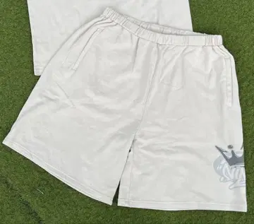 [ 미사용 새상품 ] King Logo Wash half pants