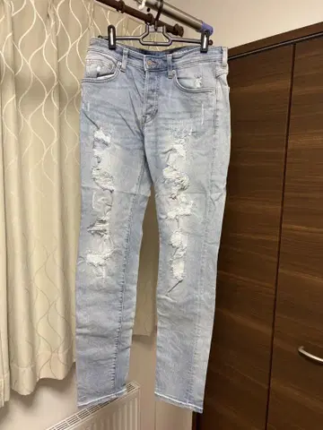 H&M 라이트 블루 데미지 가공 데님 팬츠 30인치