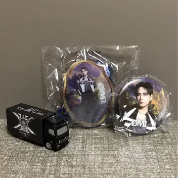 토사카 히로오미 코일 체인 키링 & 캔뱃지 2개 세트 & 산다이메 트럭