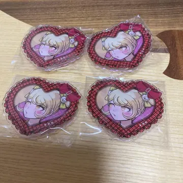 단간론파 사이온지 히요코 하트형 아크릴 배지 에비텐