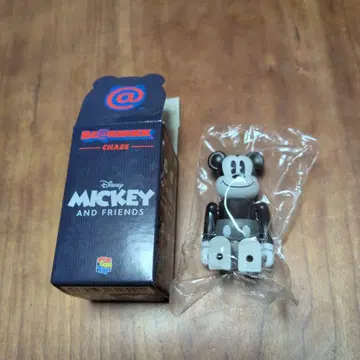 Be@RBRICK 흑백 미키마우스 시크릿