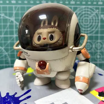 POP MART maschinen krieger LABUBU 라부부