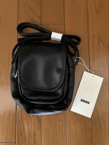 SINSS 바디백