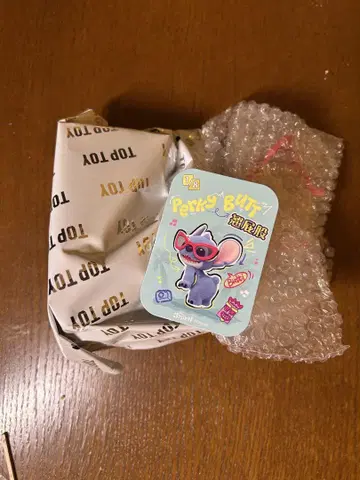 PEEKY BUTT 피규어 TOP TOY 스티치