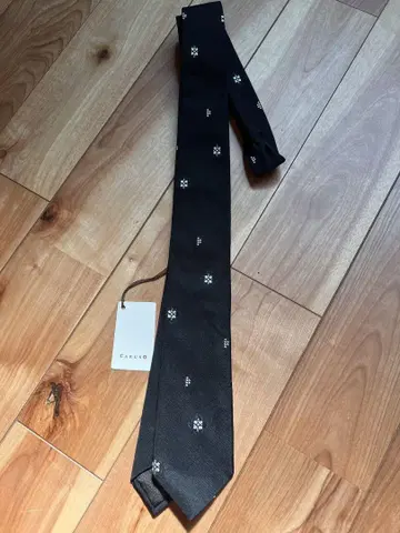 CARUSO 블랙 꽃무늬 넥타이