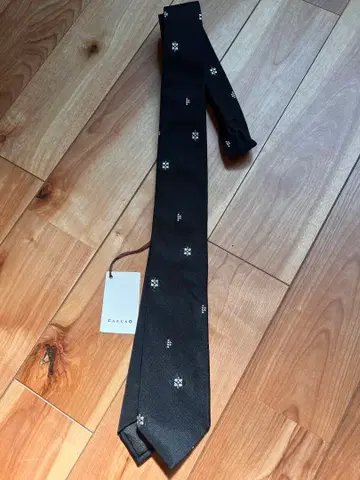 CARUSO 블랙 꽃무늬 넥타이