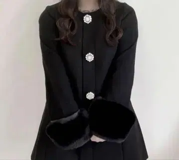 AnMILLE 안미르 비쥬 코트 퍼 포함 블랙