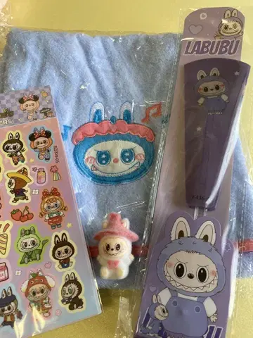 LABUBU 타월 부채 씰 피규어 세트