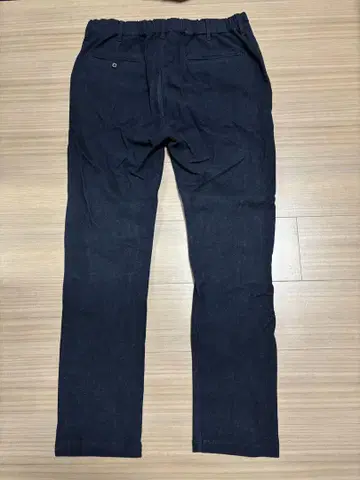 BEAMS 네이비 치노 팬츠 사이즈 L