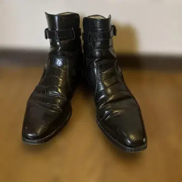 블랙 가죽 부츠 크로커다일 무늬 버클 포함