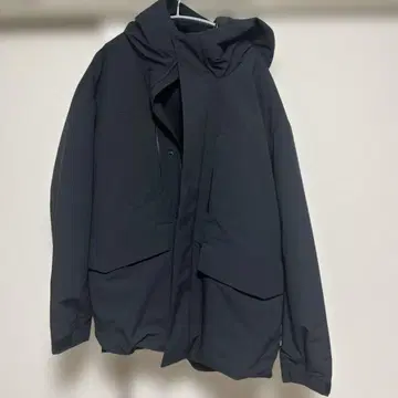 UNIQLO 하이브리드 다운 파카 블랙