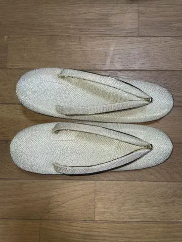 새상품급 일본 의류 조리 23cm 타비 22.5cm 세트 골드