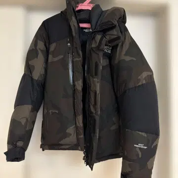 THE NORTH FACE 카모플라쥬 바르톨로 자켓