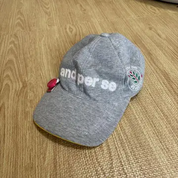[ 새상품급 ] and per se 그레이 자수 로고 캡
