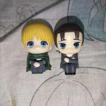 진격의 거인 기다림 아르민, 엘렌