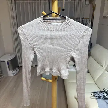 SNIDEL 리브 니트 크롭 스웨터 베이지