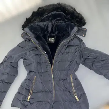 ZARA BASIC 후드 부착 다운 자켓