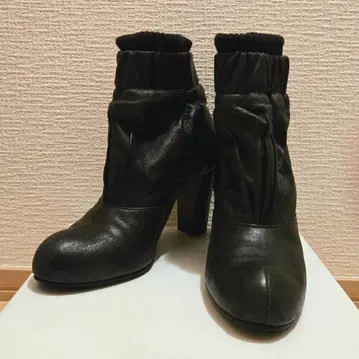 발목 슬림 블랙 가죽 개더 부티 37 사이즈