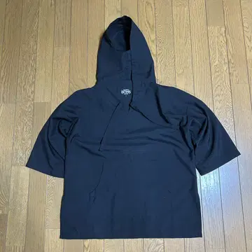 BEAMS 블랙 후드 부착 반팔 후드티 S