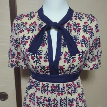 질스튜어트 꽃무늬 반팔 리버티 원피스 28350엔