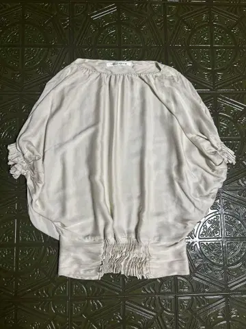 Diane von Furstenberg 아이보리 실크 상의