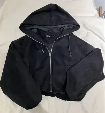 ZARA 후드 부착 크롭 자켓 M 블랙
