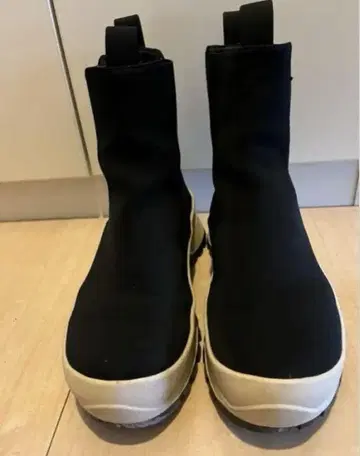 사이드 고어 부츠 블랙 비브람 밑창