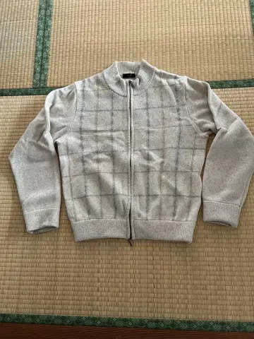 DAKS 체크 무늬 가디건 그레이