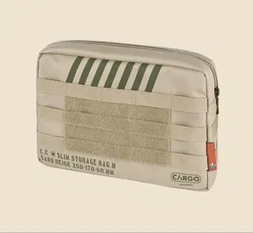 새상품 CARGO SLIM STORAGE BAG - M SANDBEIGE