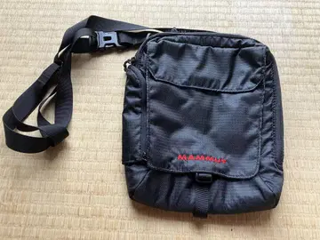 MAMMUT 블랙 숄더백