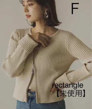 [ 미사용 ] rectangle 레타 W 지퍼 가디건 & 베어탑 세트