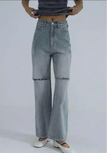 CLANE SLASH CUT DENIM PANTS