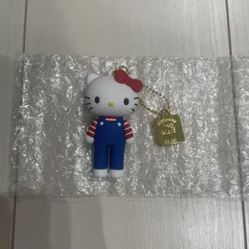 헬로 키티전 오버롤 키티 시크릿 마스코트 참