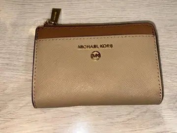 MICHAEL KORS 베이지 브라운 키케이스