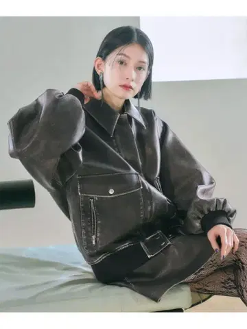 HARE 페이크 레더 스텐 미들 블루종