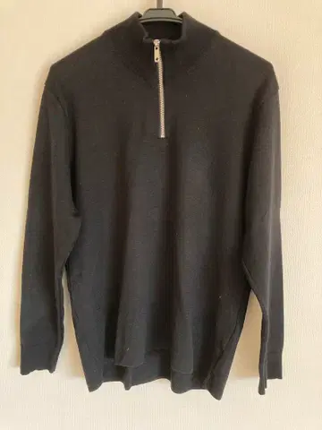 유나이티드 도쿄 United tokyo 하이넥 블랙 니트