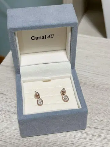 Canal 4C 귀걸이 물방울 모양