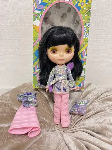브라이스 라운징 러블리 Blythe