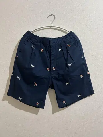 LLBean x BEAMS 네이비 동물 자수 숏팬츠