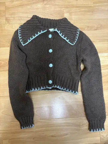 ZARA 브라운 빅 칼라 스웨터