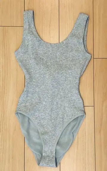 skims 완판 그레이 탱크탑 바디수트