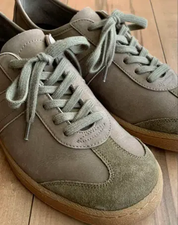 MARGARET HOWELL 마가렛호웰 MHL. 스니커즈