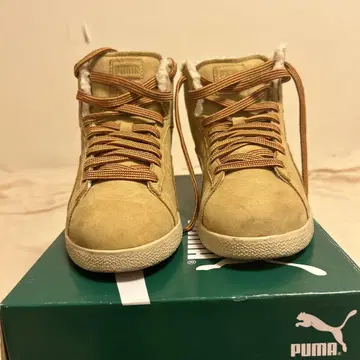 PUMA 퍼스트 라운드 베이지 스니커즈
