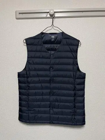 유니클로 울트라 라이트 다운 다운 베스트 네이비 M