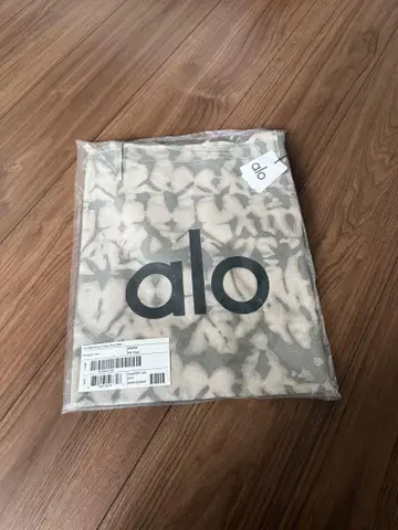미사용 새상품 alo yoga 아로요가 쇼퍼 토트 백