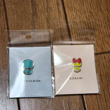 [새상품] 후지코 후지오 뮤지엄 한정판 도라에몽 도라미짱 핀즈 배지