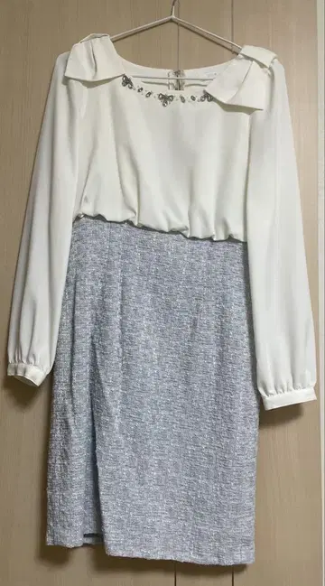 MIIA 비쥬 원피스 절개