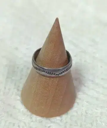 [ 8호 ] STERLING 각인 스탬프워크 심플한 은제 반지